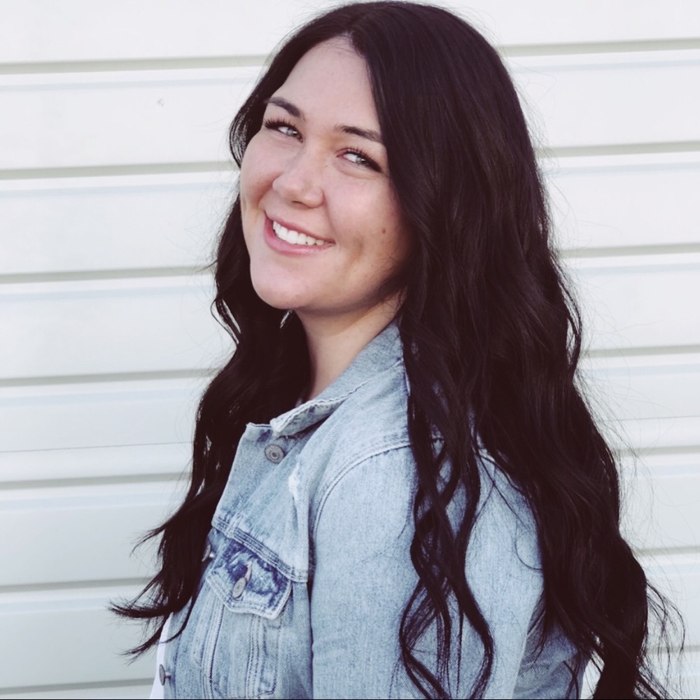 Meet your Posher, Alexis